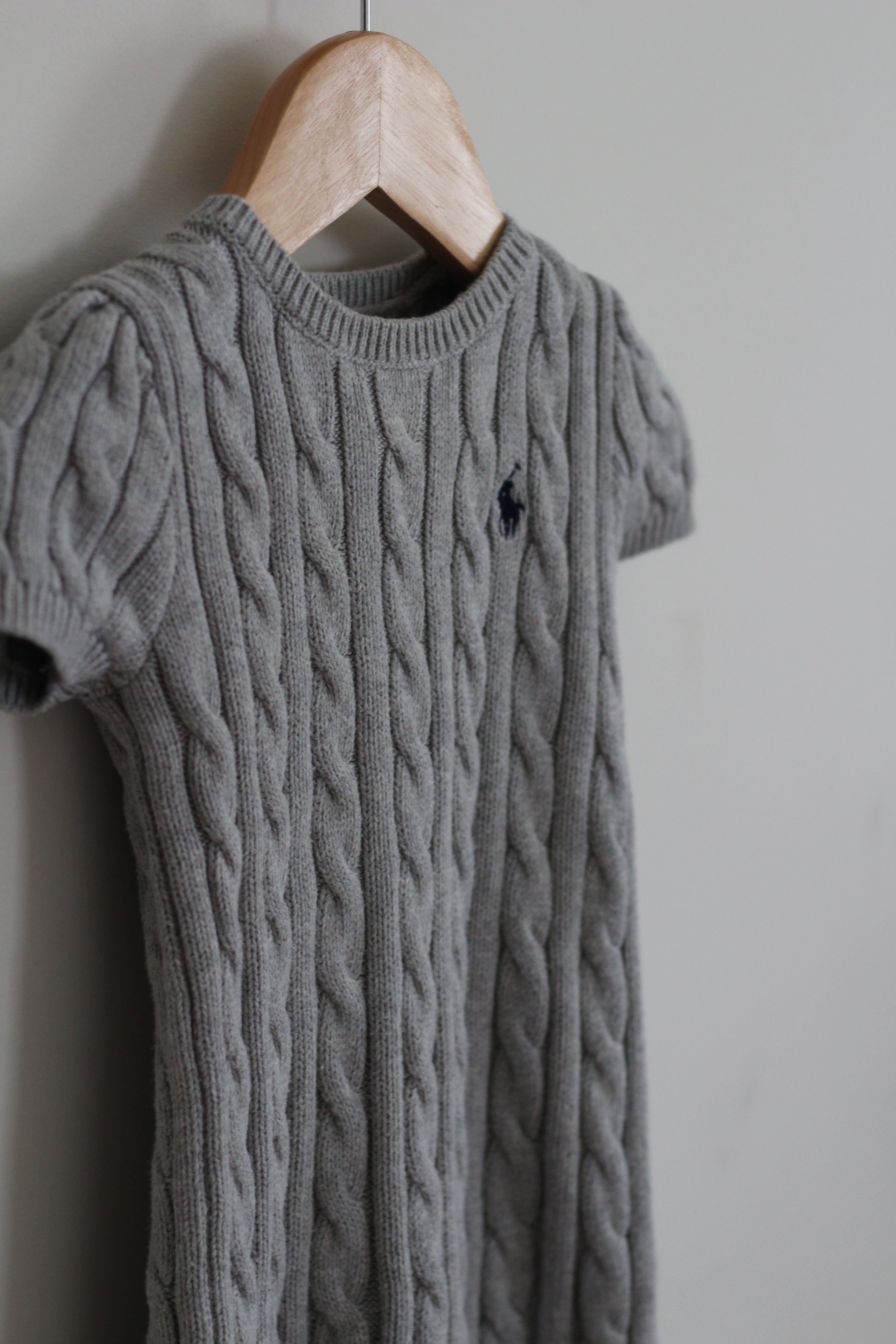 Ralph Lauren Girls Gray Cable Knit Short Sleeve Ruffle Sweater Dress - size 4T