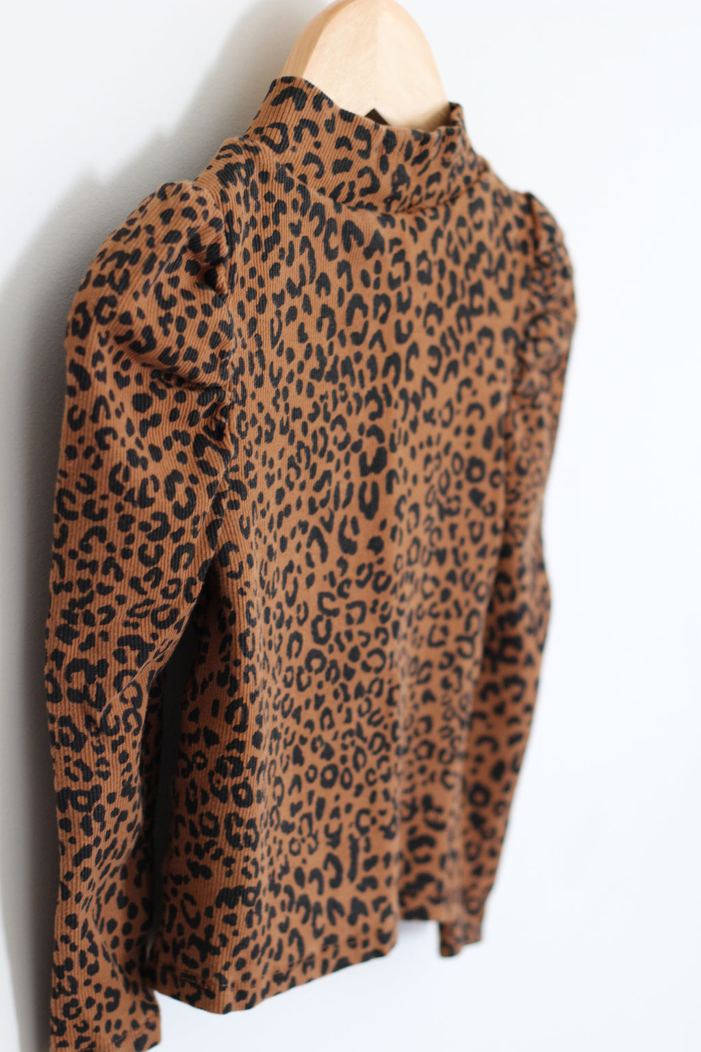 Baby Gap Ribbed Cheetah Print Long Sleeve - size 2 years