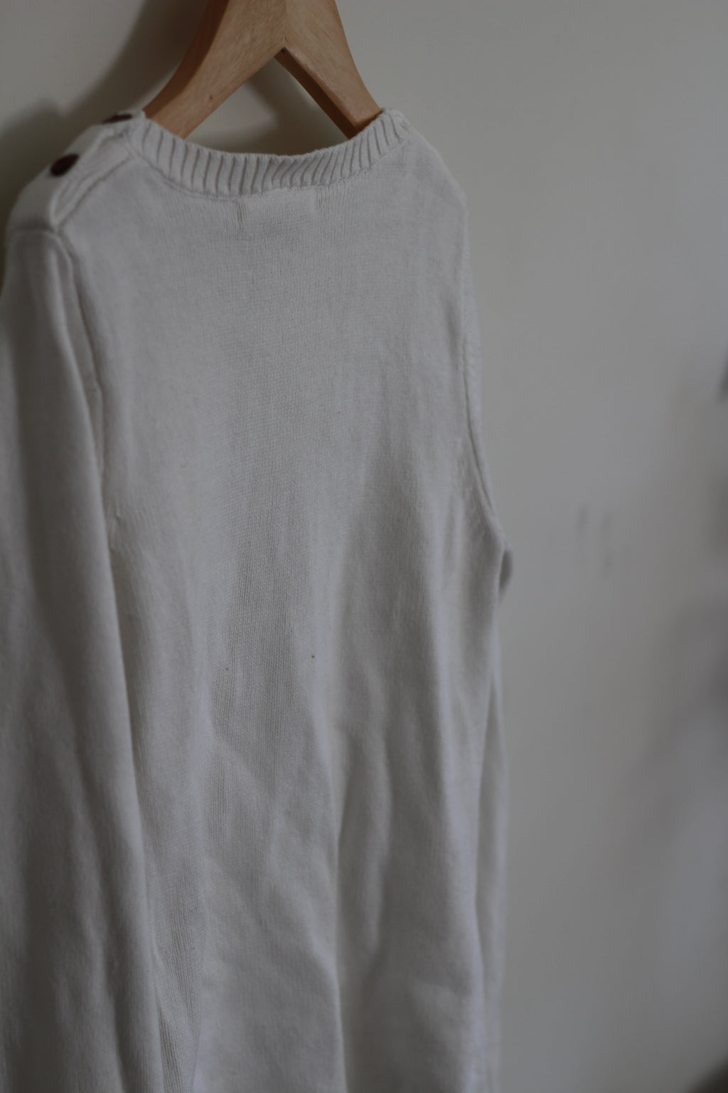 Hope & Henry Girls Organic Cotton White Cable Button Sweater - size Large