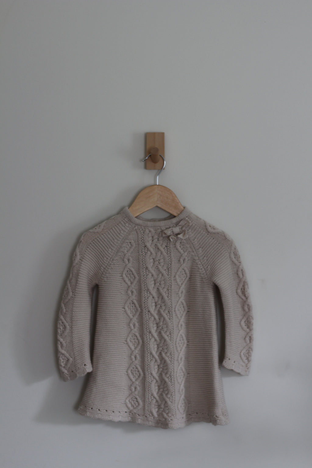 Cupcakes and Cashmere Girls Cable Knit Cream Girls Sweater Dress - size 24 months