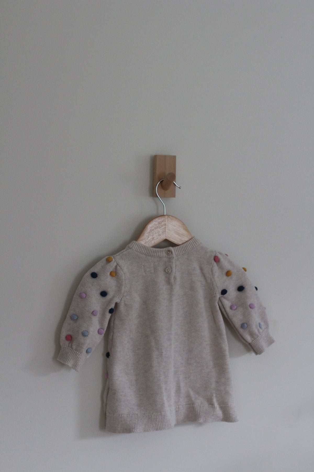 Baby Gap Cream Popcorn Knit Multicolor Pom Pom Sweater Dress - size 3-6 months