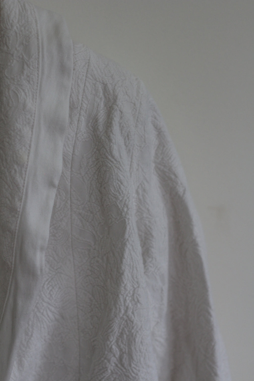 For Cuties White Textured Girls Blazer - size 6x/7