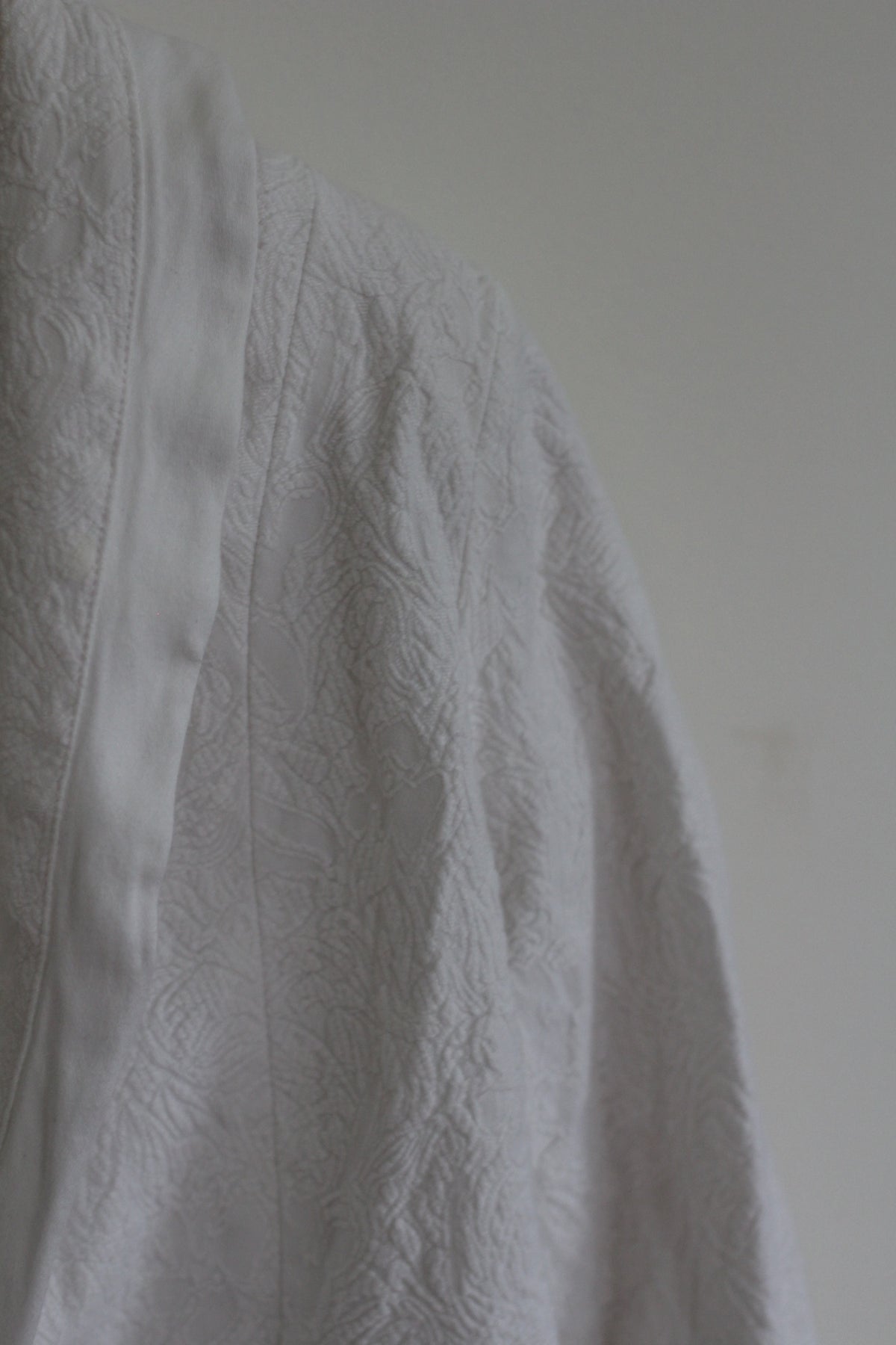 For Cuties White Textured Girls Blazer - size 6x/7