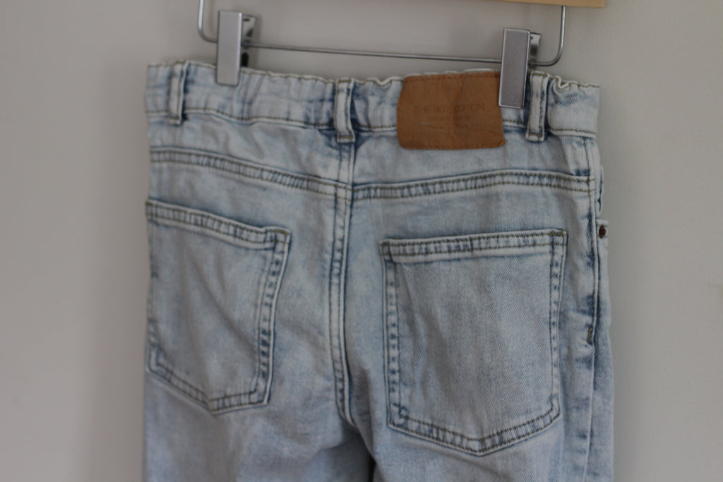 Zara Light Wash Jeans - size 9