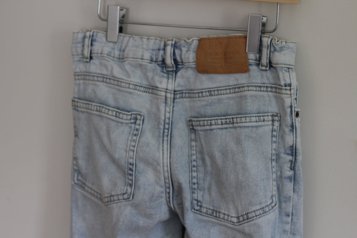 Zara Light Wash Jeans - size 9