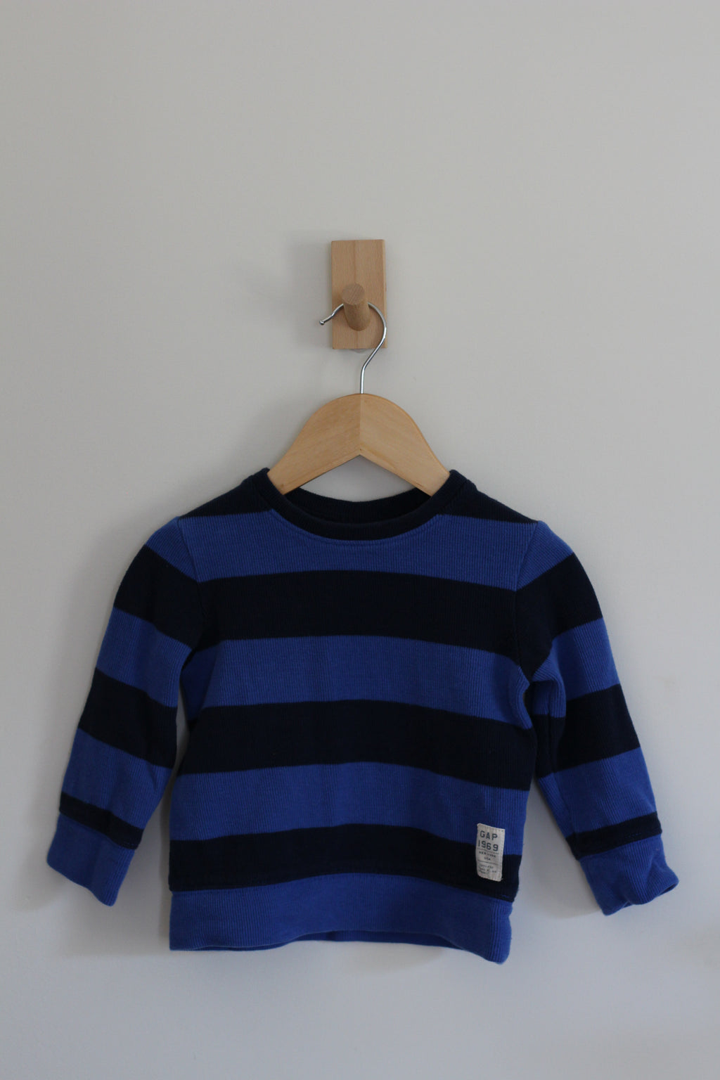 Gap Blue Striped Boys Sweater - size 2T