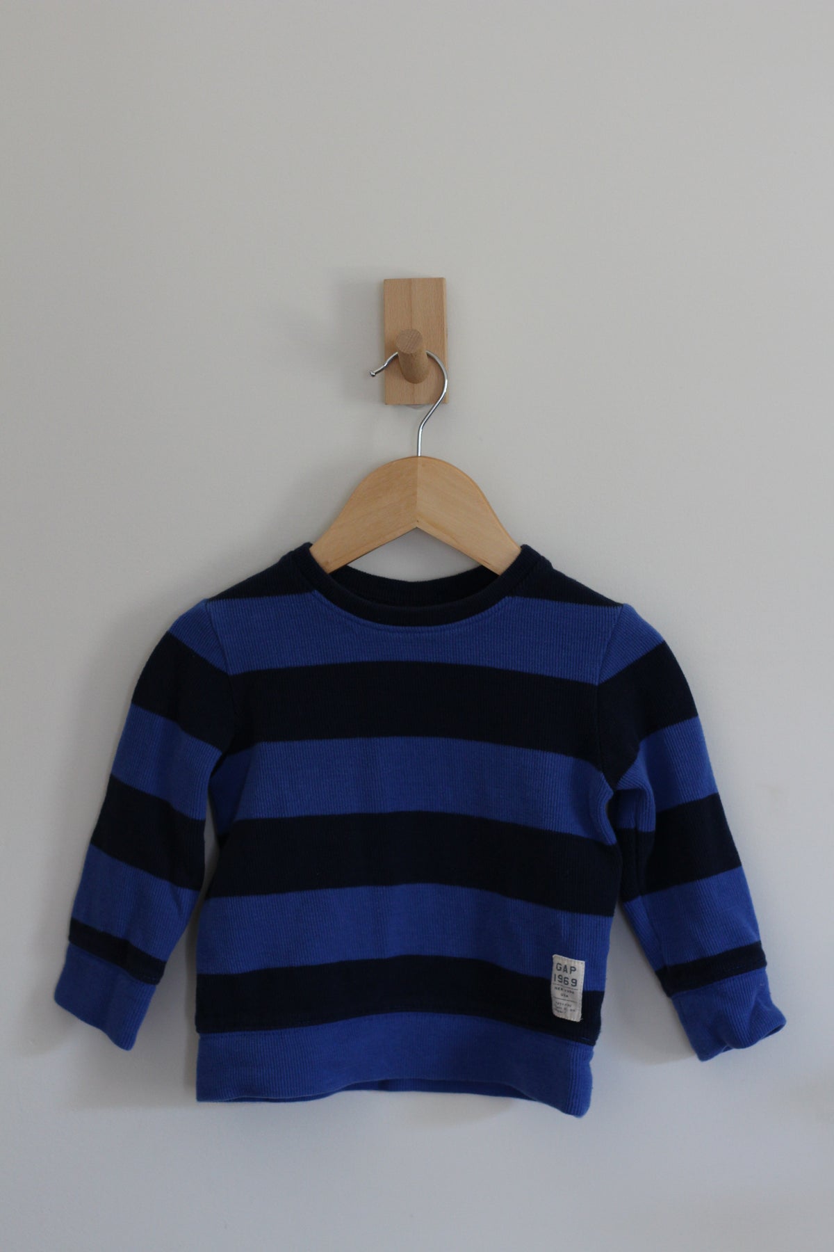 Gap Blue Striped Boys Sweater - size 2T