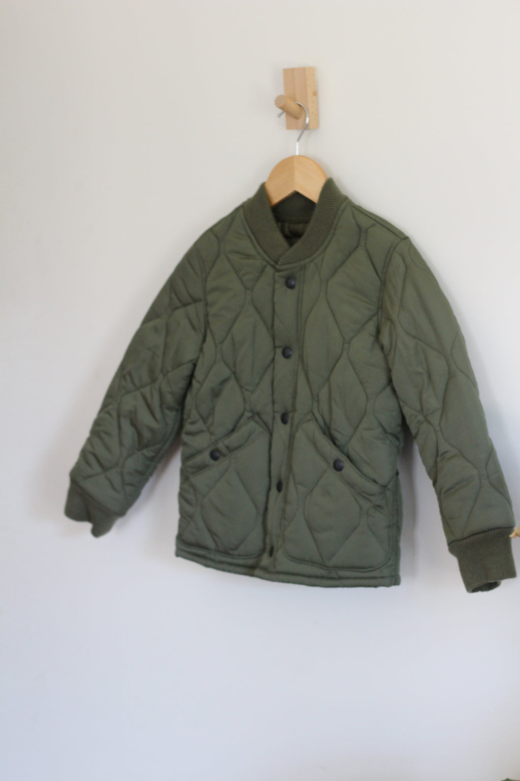 Gap Kids Olive Green Diamond Quilted Bomber Jacket - size small or 6 / 7