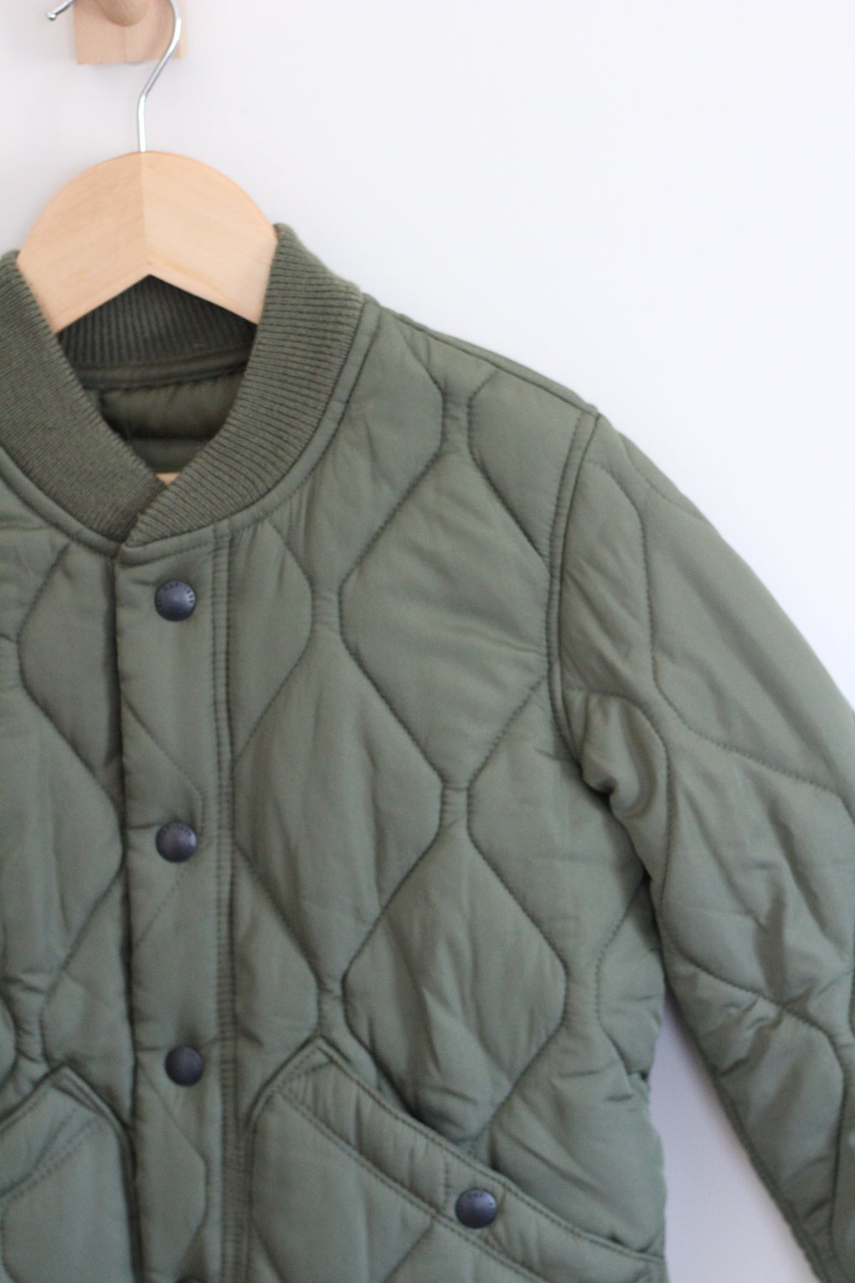 Gap Kids Olive Green Diamond Quilted Bomber Jacket - size small or 6 / 7