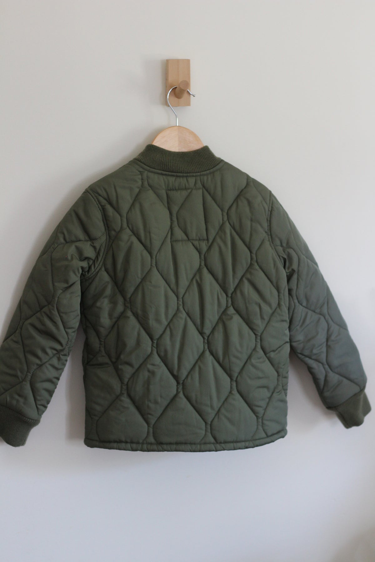 Gap Kids Olive Green Diamond Quilted Bomber Jacket - size small or 6 / 7