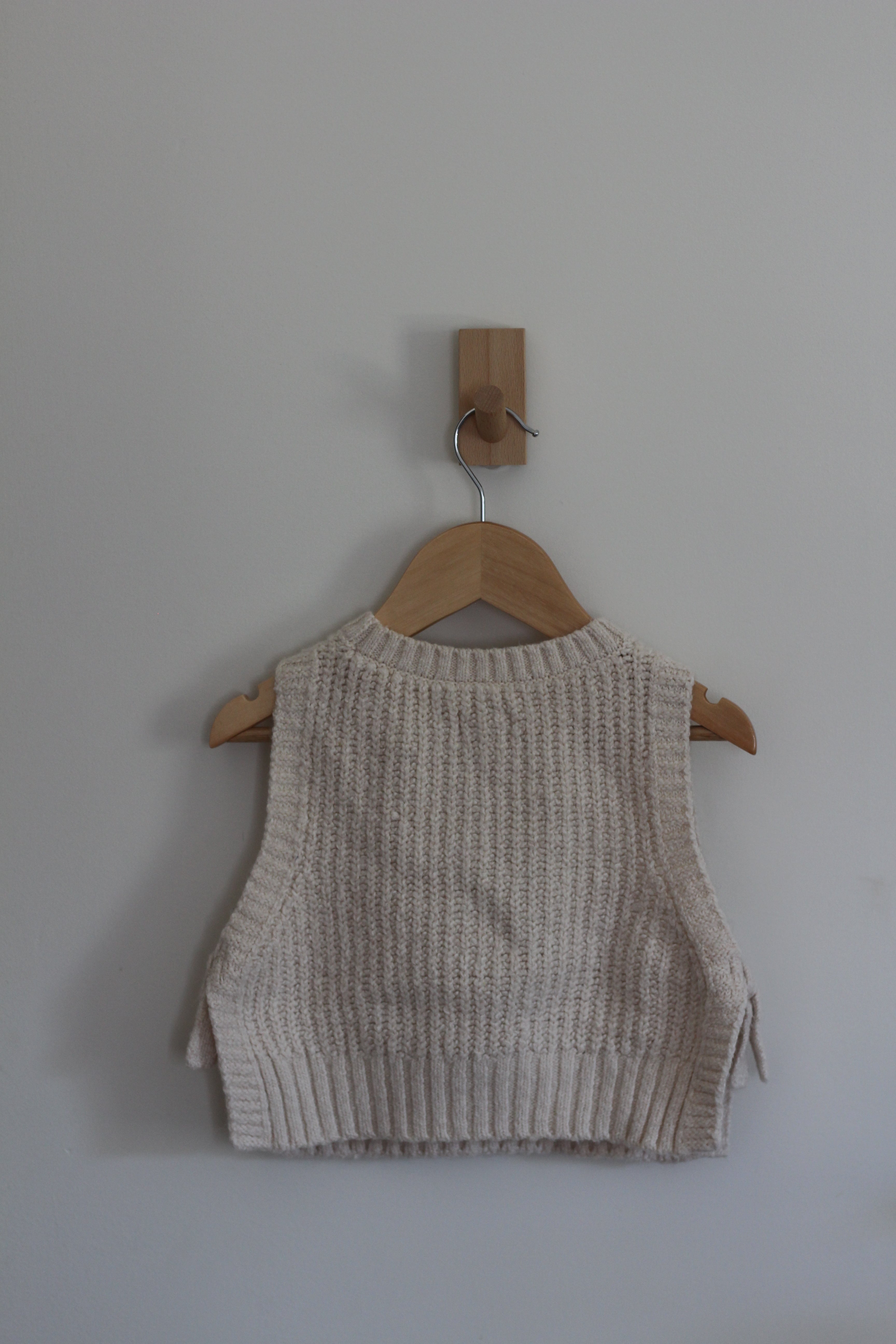 Cat & Jack Cream Girls Sweater Vest - size 3T