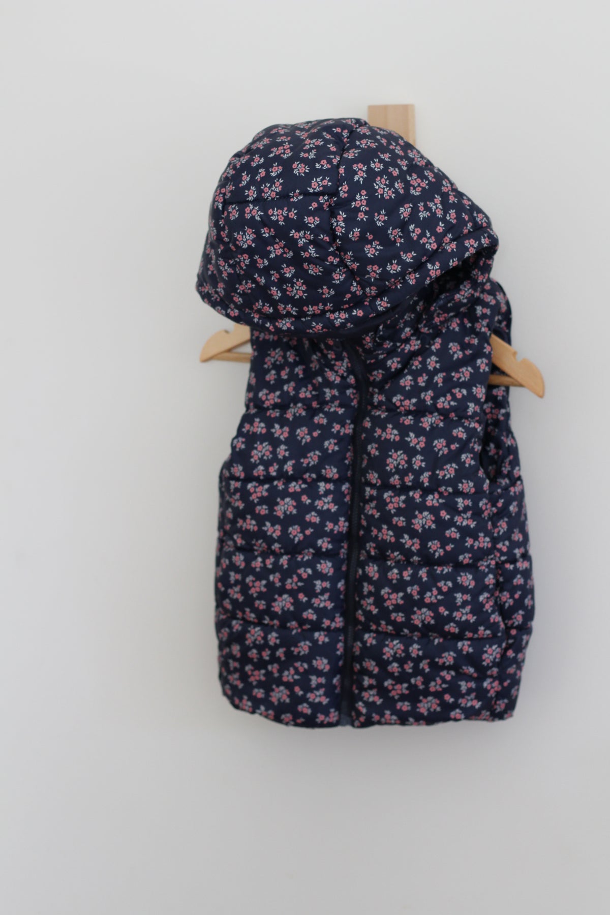 H&M Navy Vest with Removable Hood and Florals - size 3 / 4 years