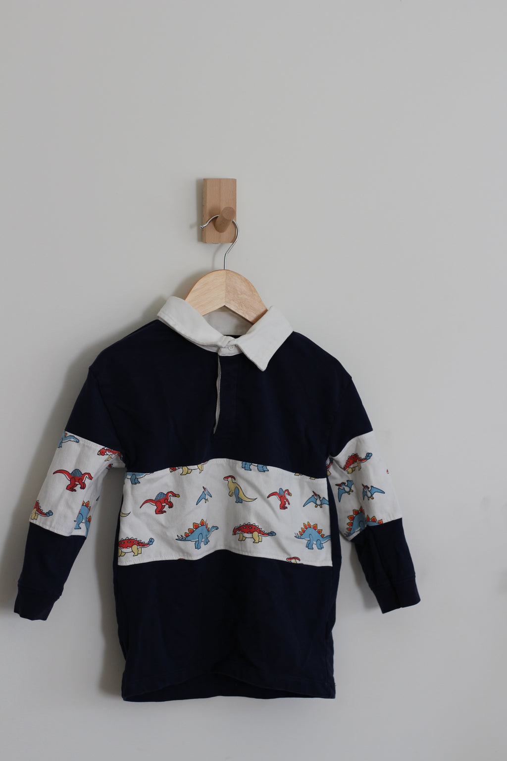 Monica + Andy Organic Cotton Rugby Shirt with Dinosaurs - size 5T