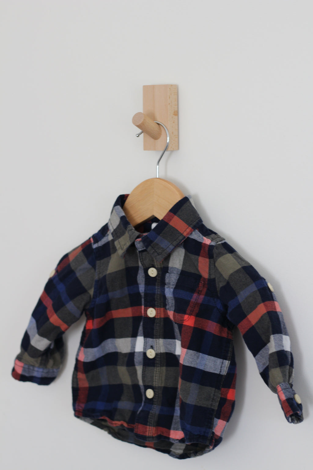 Baby Gap Plaid Button Down Shirt - size 6-12 months