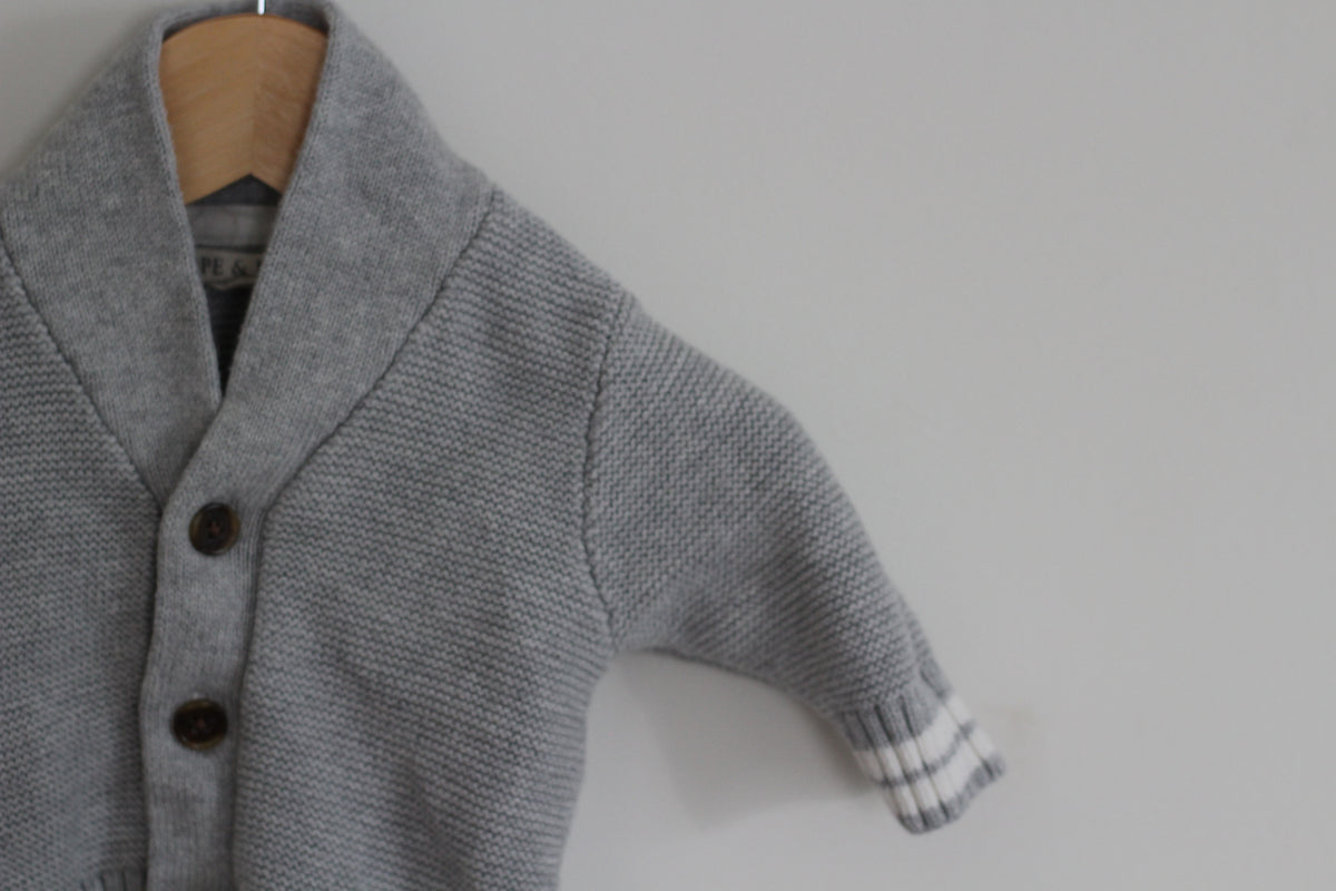 Hope & Henry Grey Knitted Cardigan - size 3 months
