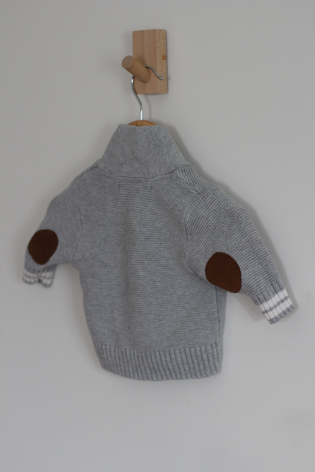 Hope & Henry Grey Knitted Cardigan - size 3 months