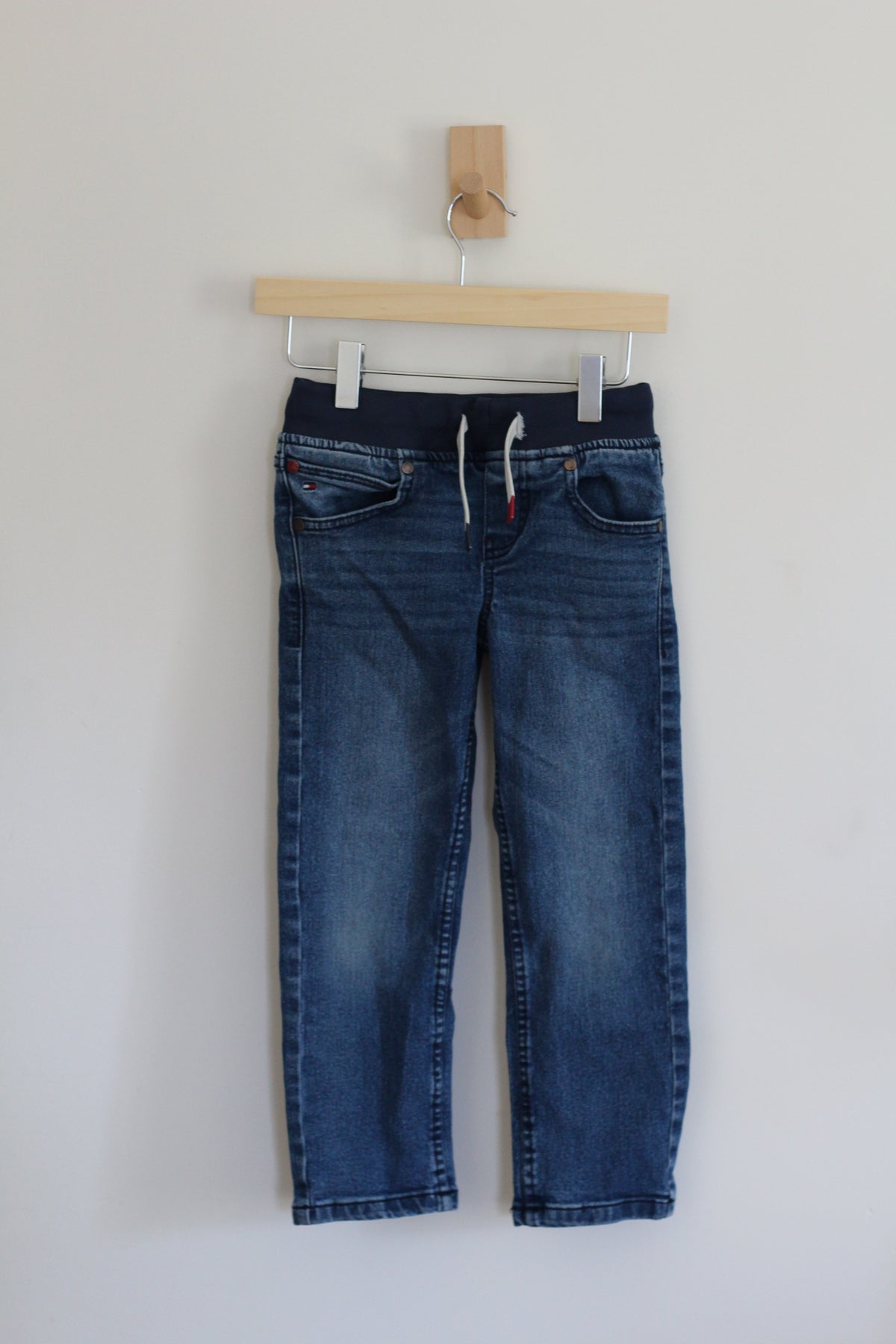 Tommy Hilfiger Boys Pull - On Knit Waist Slim Jeans - size 5