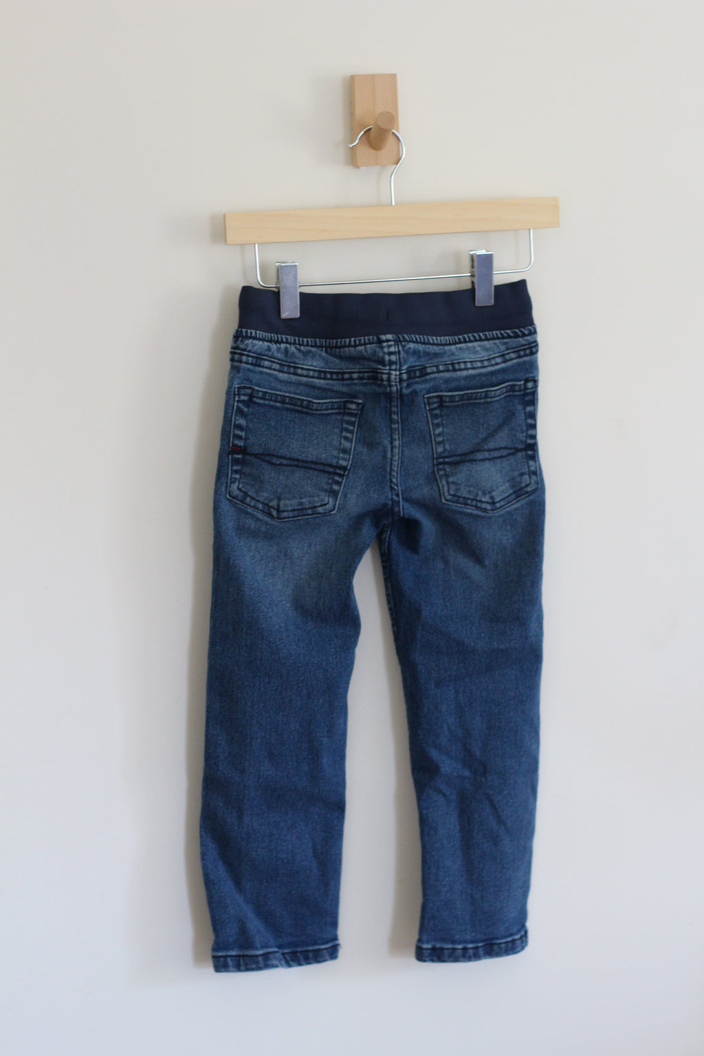Tommy Hilfiger Boys Pull - On Knit Waist Slim Jeans - size 5