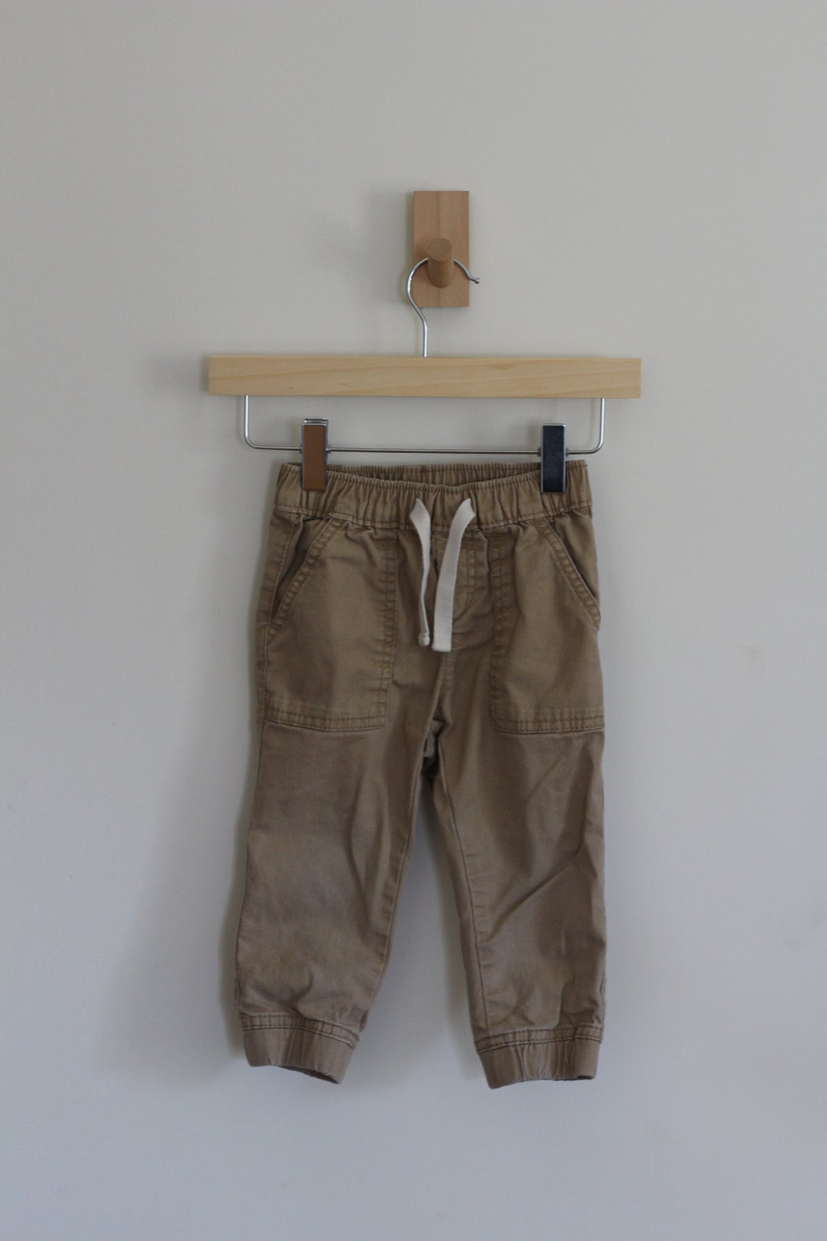 Baby Gap Boys Beige Utility Jogger - size 18 - 24 months