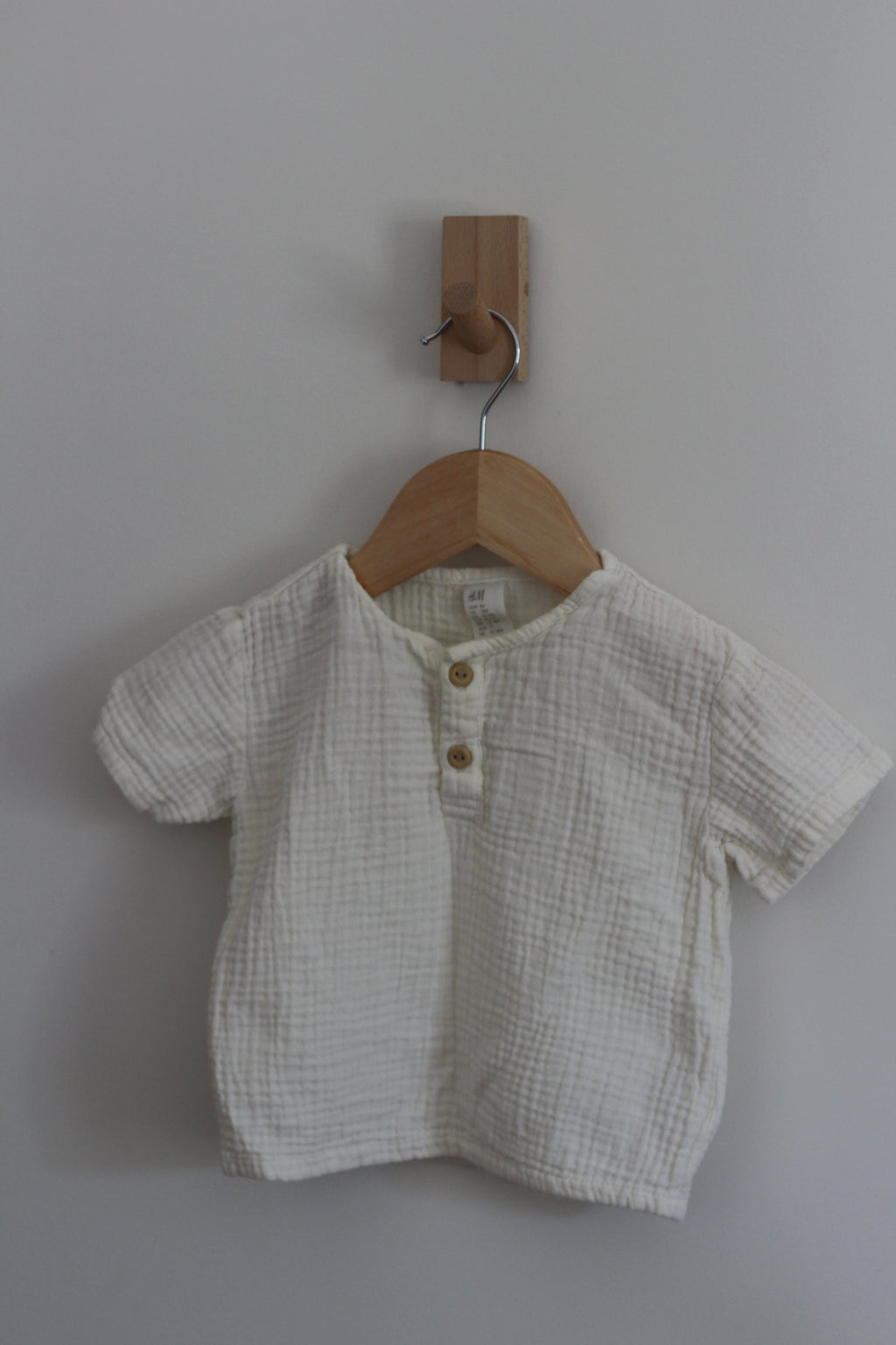 H&M Cotton Muslin Henley Short Sleeve Shirt - size 18 months