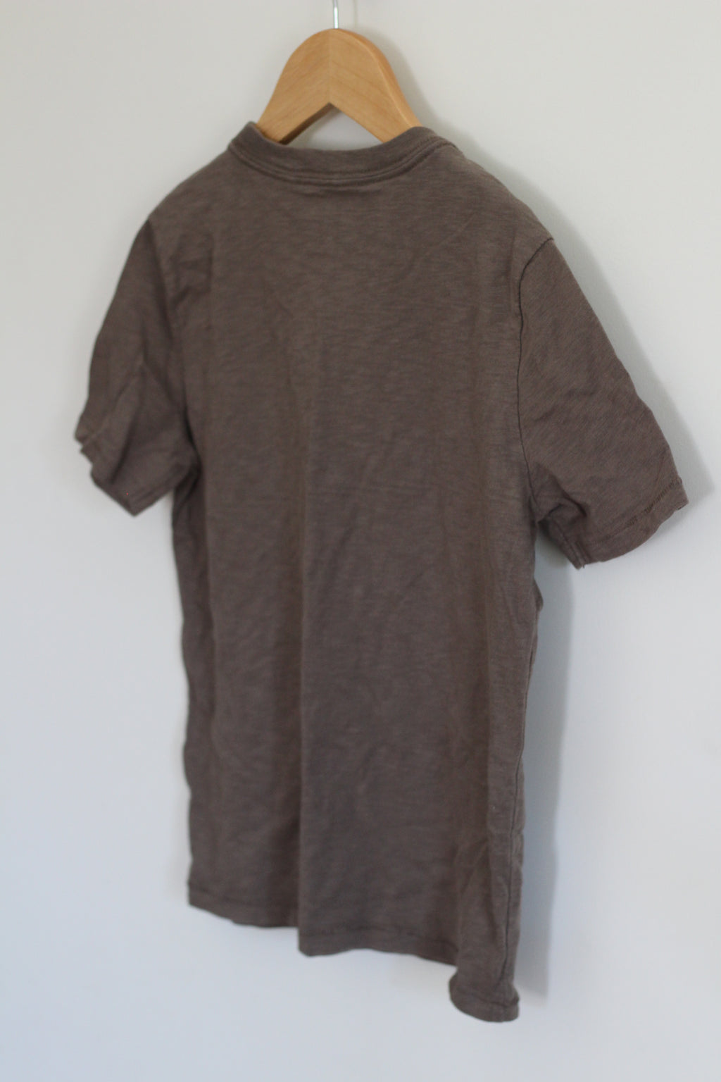Gap Kids Brown Pocket Tee - size 8