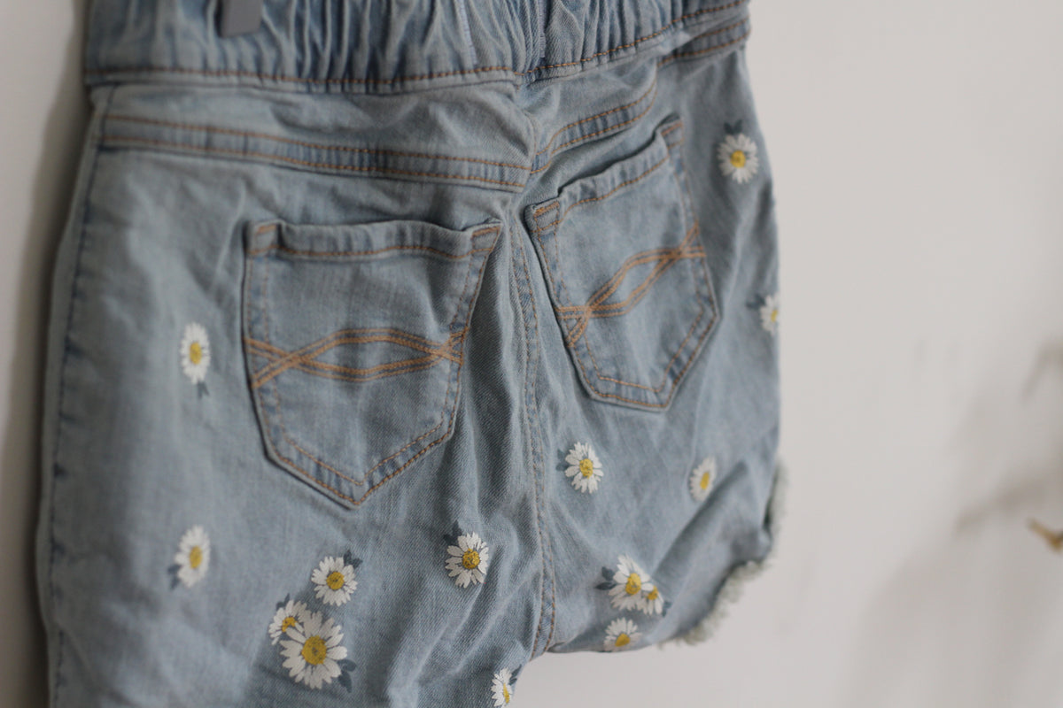 Abercrombie Kids Daisy Wrap Denim Skort - size 9 / 10