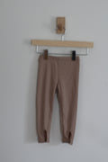Beaut's & Beau's Taupe Ribbed Stirrup Leggings - size 18 months