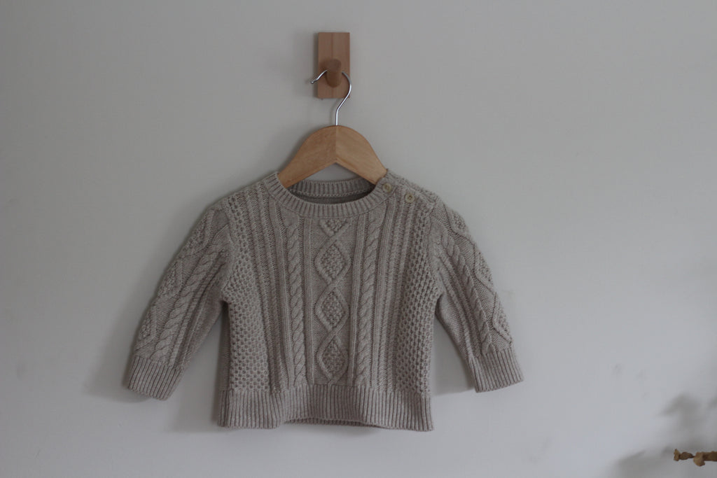 Baby Gap Cable-Knit Sweater - size 6 - 12 months