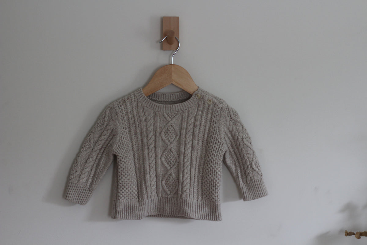 Baby Gap Cable-Knit Sweater - size 6 - 12 months