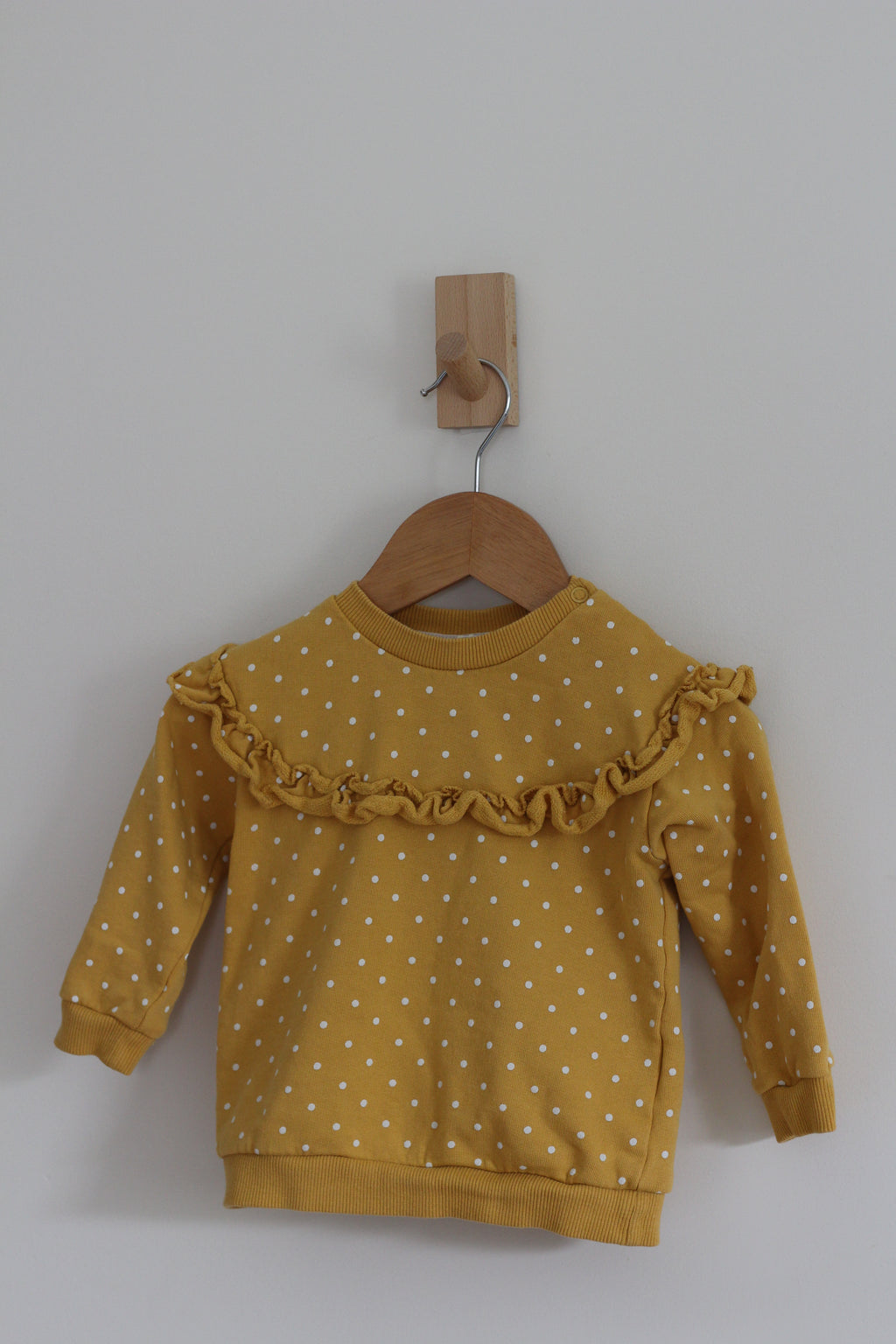 H&M Ruffle Polka Dot Sweatshirt - size 12 months