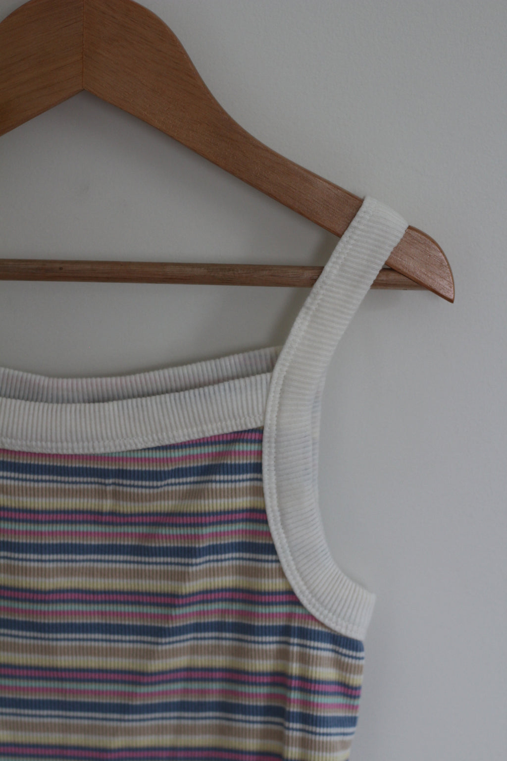 Gap Kids Ribbed Striped Tank Top - size L