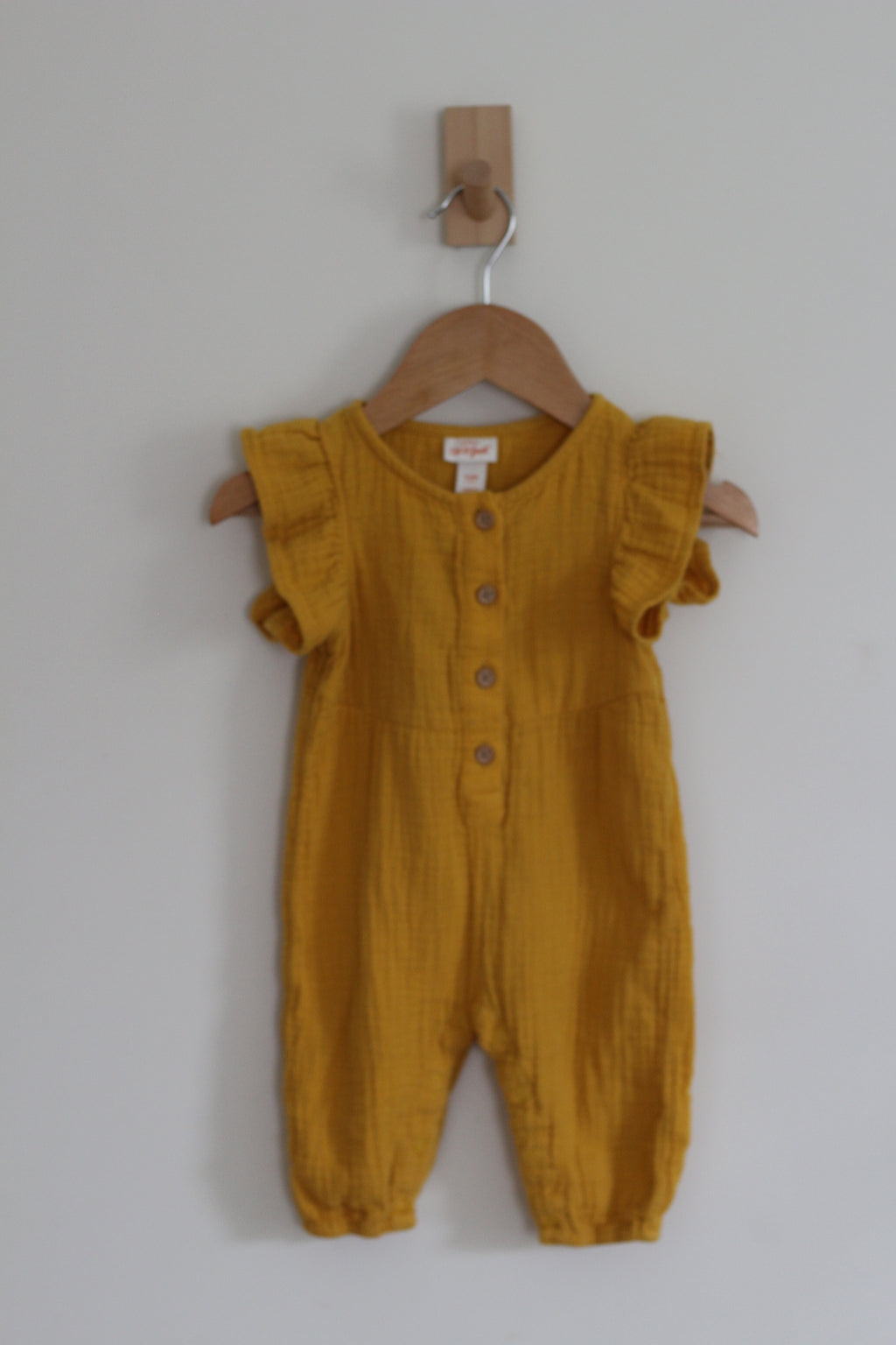 Cat & Jack Girls Gauze Ruffle Romper - size 3 - 6 months