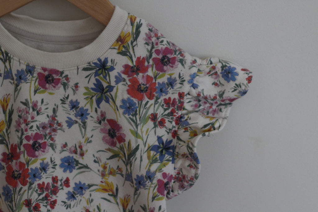 Baby Gap Flutter Sleeve Sweater Shirt - size 3 years