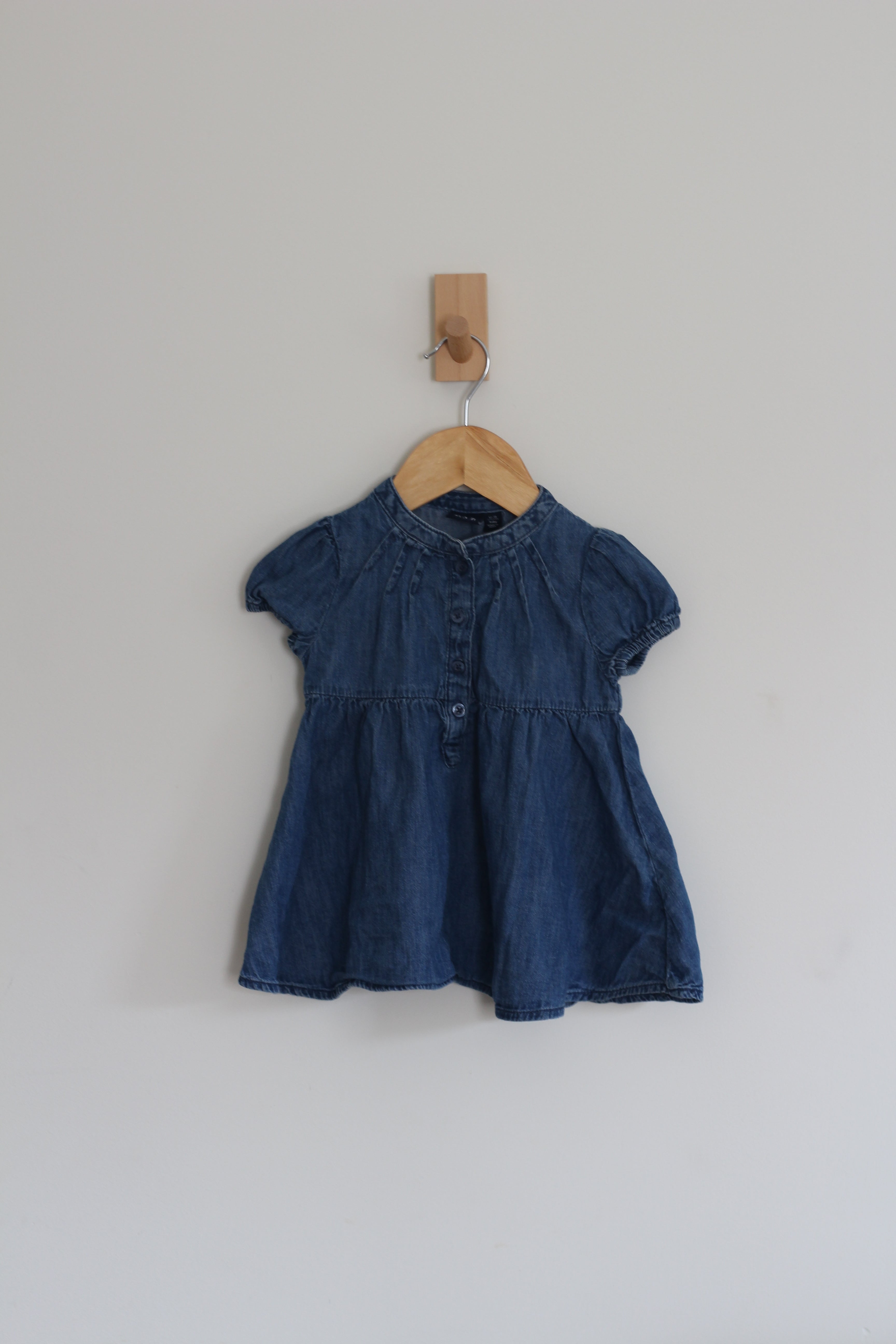 Gap Denim 100% Cotton Short Sleeve Dress - size 12-18 months